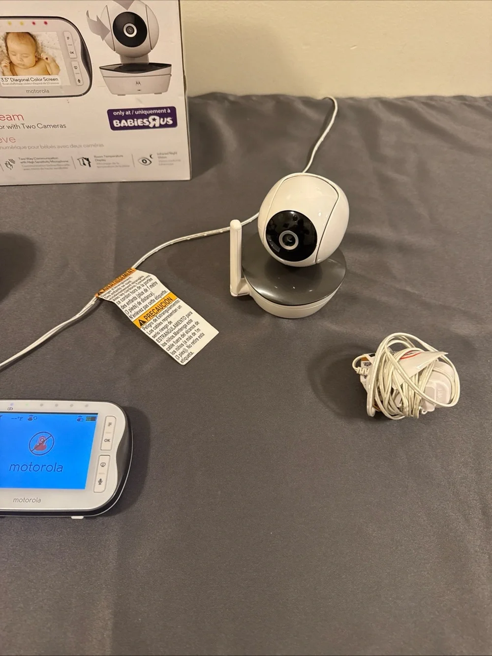 MOTOROLA VIDEO BABY MONITOR 2 Cameras, 3.5